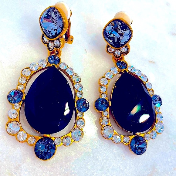 Oscar de la Renta Jewelry - Oscar de la Renta Sapphire Drop Earrings💎💎💎